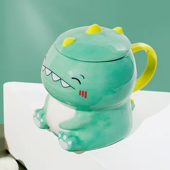 450 ml Sevimli Dinozor Seramik Kahve kaşıklı kupa Yaratıcı El Boyalı Drinkware Süt çay fincanları Yenilik Hediyeler