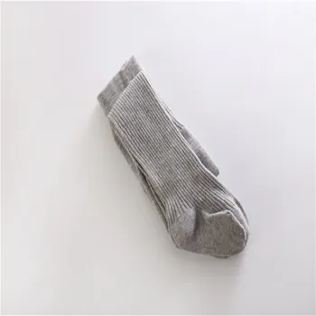 6psc / lot Bebek Kız Tam Pamuklu Rahat Külotlu Çorap İlkbahar Ve Sonbahar Yüksek Kaliteli Renkli Dikey Şerit Elastik tayt