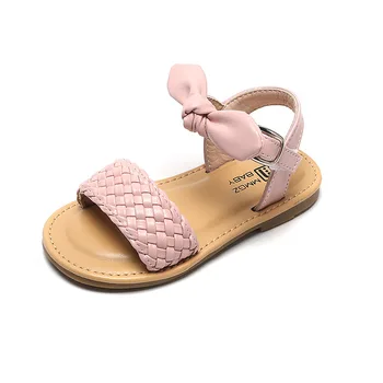 Yaz Kız Sandalet Çocuk Bebek Ayakkabı Örgülü Burnu açık Yumuşak Alt Çocuk Tatil Sandalet Papyon Sevimli Prenses Düz Ayakkabı ile